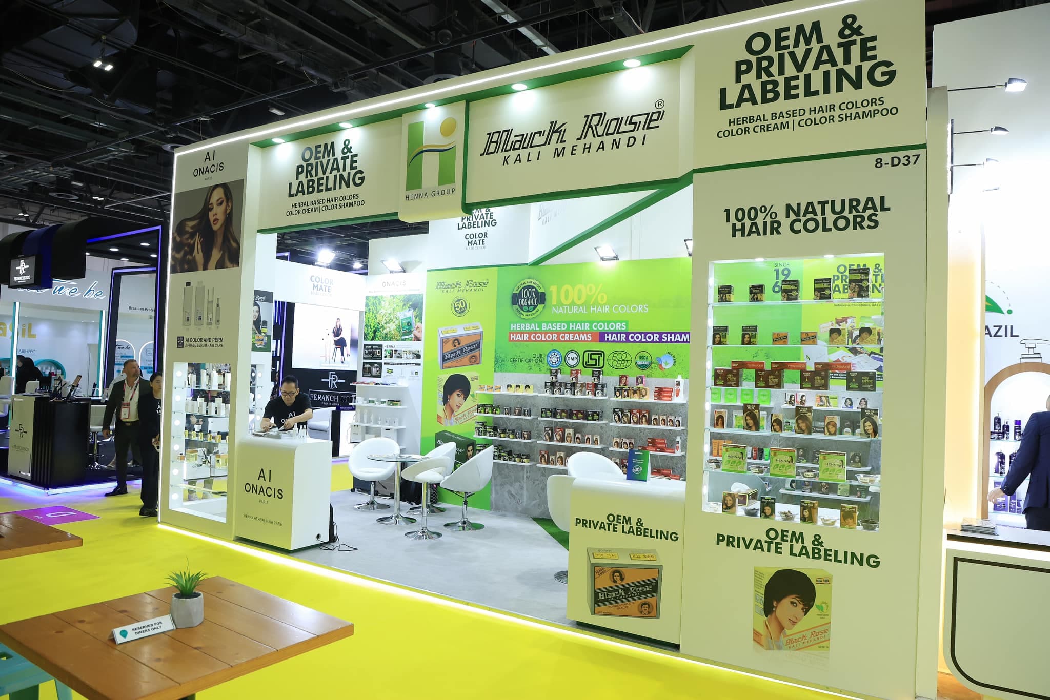 How Do You Find Best Exhibition Stand Builders in Dubai? | Global Brandings